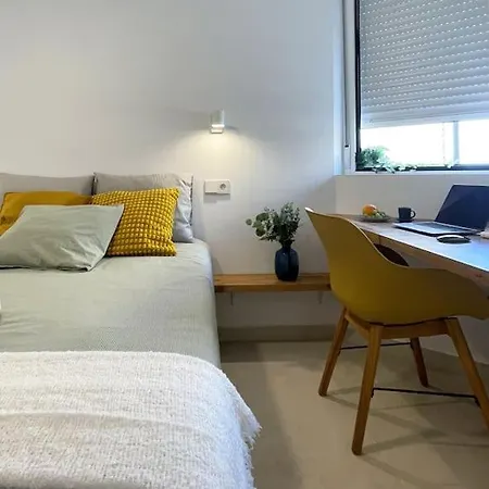 Charming Sea View Hideaway At Marbella's Marina Apartment *