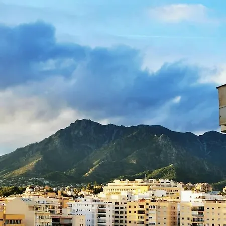 Apartment Charming Sea View Hideaway At Marbella's Marina *