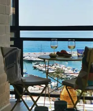 Charming Sea View Hideaway At Marbella's Marina *